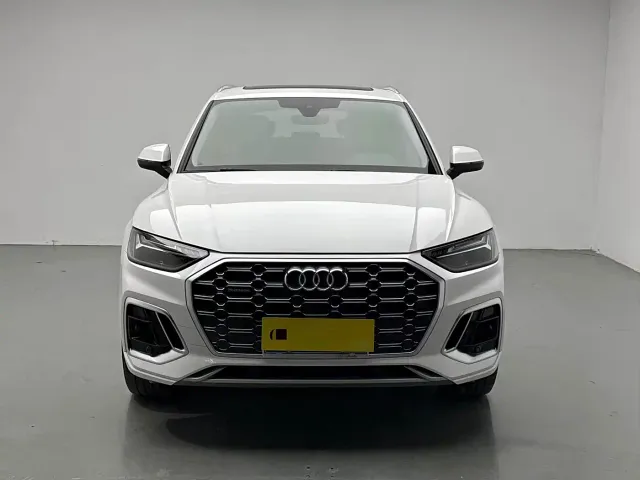 Audi Q5L — Фото автомобиля 2