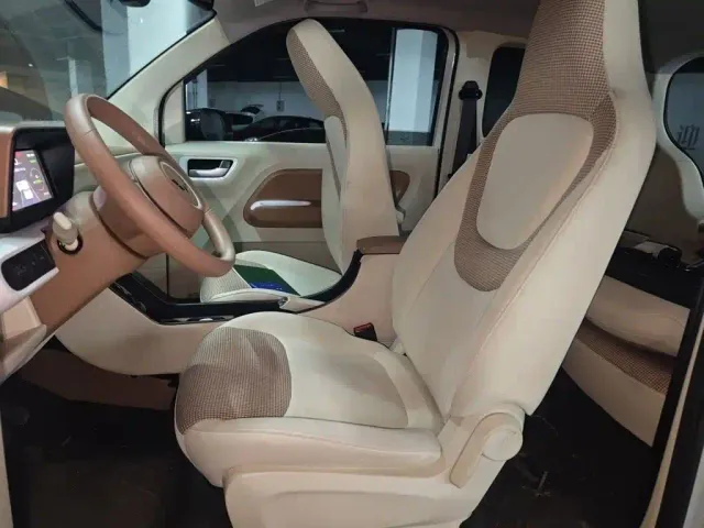 Wuling Hongguang Mini EV — Фото автомобиля 11