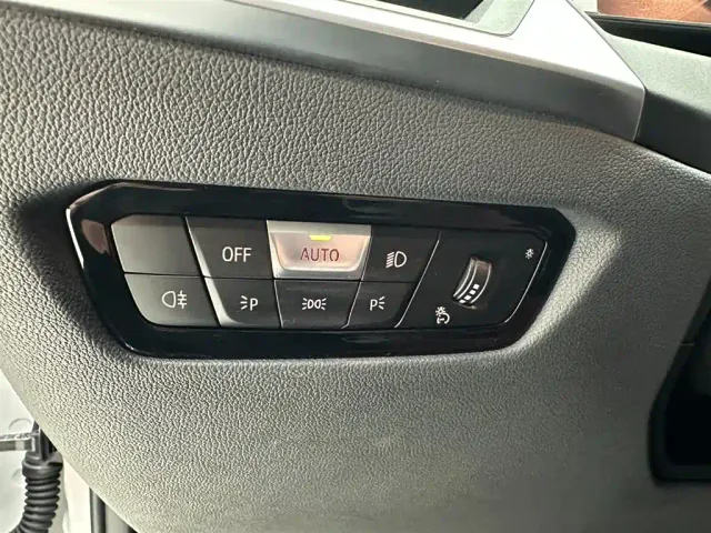 BMW 3 Series — Фото автомобиля 18