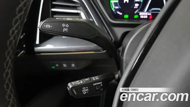 Audi Q4 e-tron F4 — Фото автомобиля 30