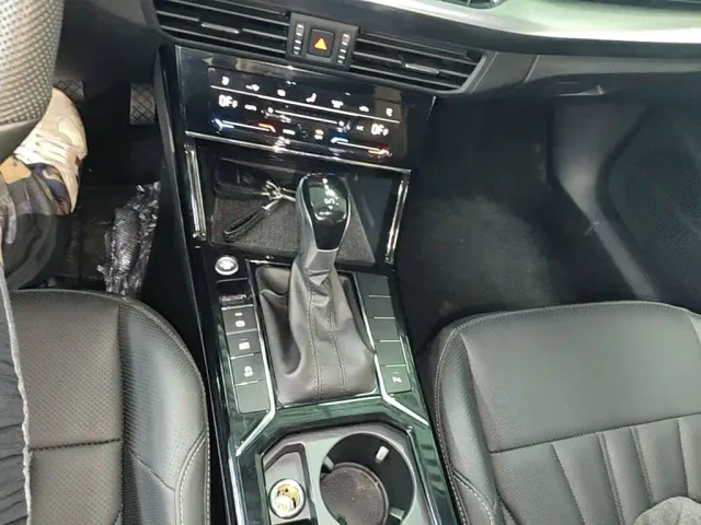 Volkswagen Passat — Фото автомобиля 13