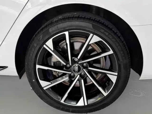 Audi A4L — Фото автомобиля 19