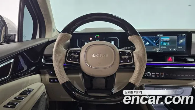 Kia Canival — Фото автомобиля 6
