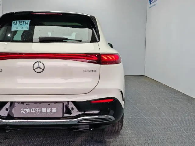 Mercedes-Benz EQS SUV — Фото автомобиля 21