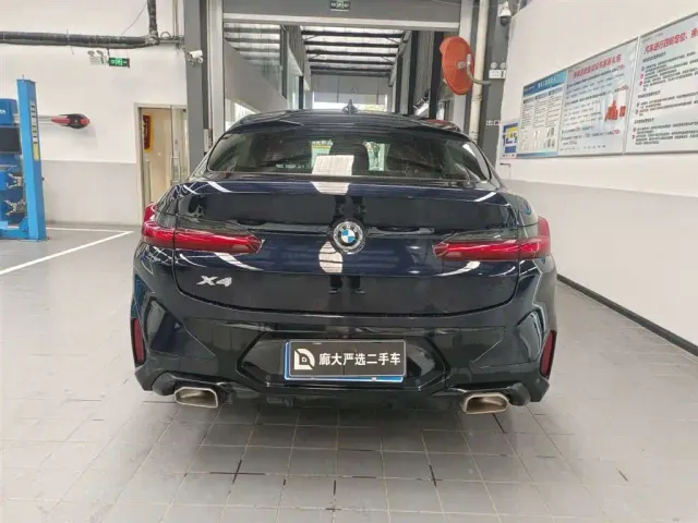BMW BMW X4 2022 xDrive 30i M Sport Package — Фото автомобиля 9