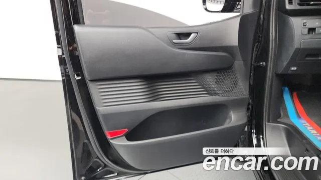 Hyundai Staria — Фото автомобиля 14