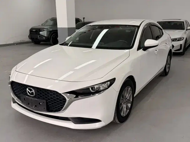 Фотография автомобиля — Mazda Axela