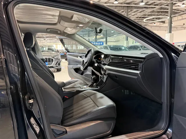 Volkswagen Passat — Фото автомобиля 9