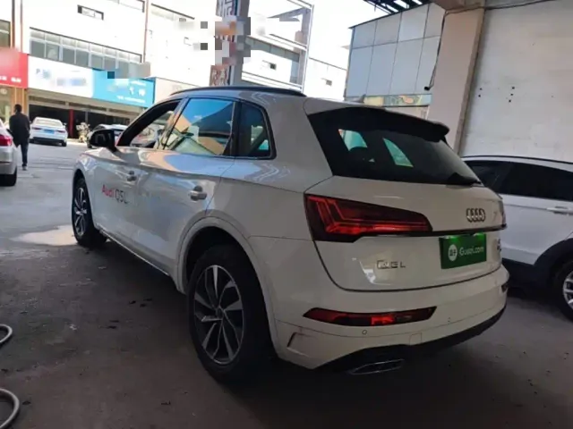 Audi Q5L — Фото автомобиля 4