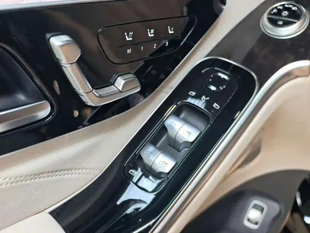 Mercedes-Benz Maybach S-Class — Фото автомобиля 22