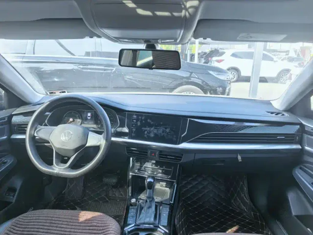 Volkswagen Passat — Фото автомобиля 9