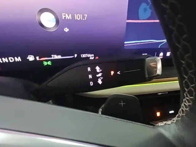 Buick Envision Plus — Фото автомобиля 13