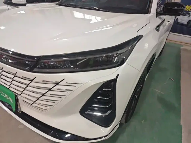 Changan CS75 Plus — Фото автомобиля 23