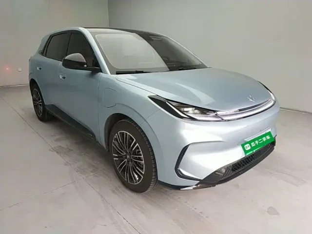 Arcfox T1 — Фото автомобиля 3