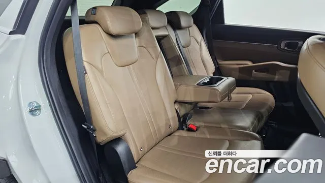 Kia Sorento Новый Sorento 4 поколение Бензин 2.5T 2WD — Фото автомобиля 10