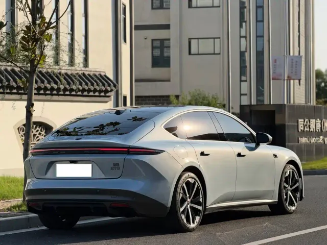Nio ET5 — Фото автомобиля 13