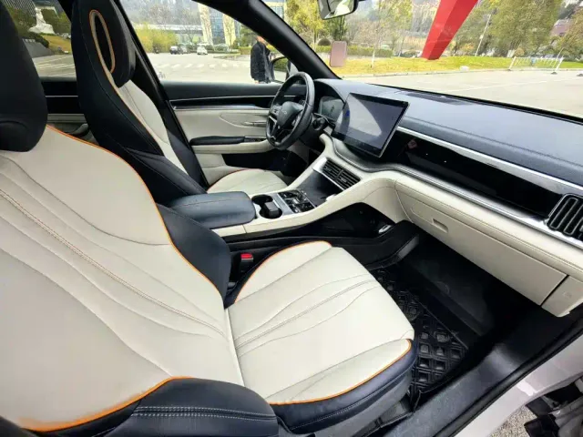 BYD Song PLUS — Фото автомобиля 23