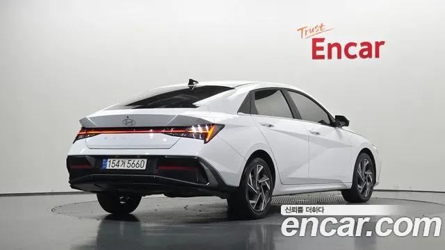 Hyundai Avante CN7 — Фото автомобиля 2