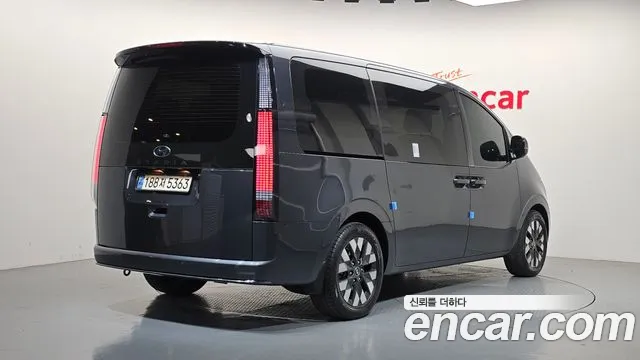Hyundai Staria — Фото автомобиля 2
