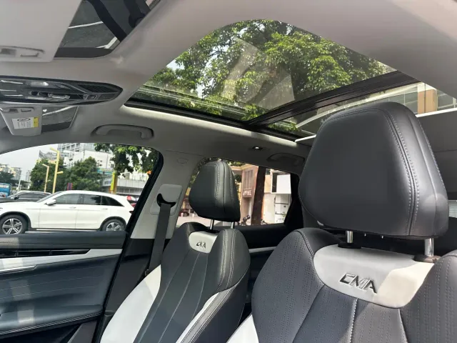 Geely Boyue L — Фото автомобиля 22
