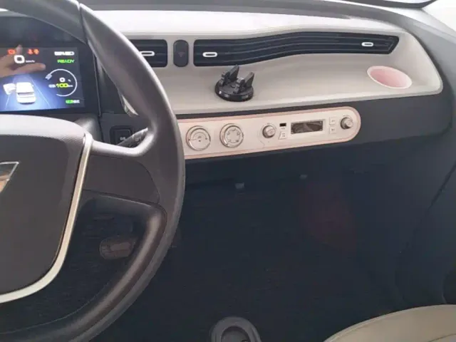 Wuling Hongguang Mini EV — Фото автомобиля 12