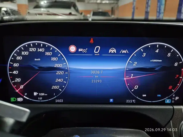 Mercedes-Benz E-Class — Фото автомобиля 6