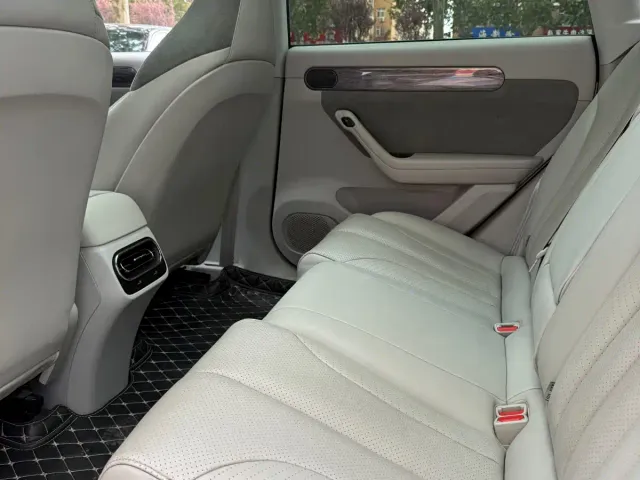 Leapmotor C11 — Фото автомобиля 6