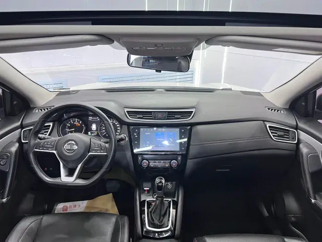 Nissan Qashqai — Фото автомобиля 14