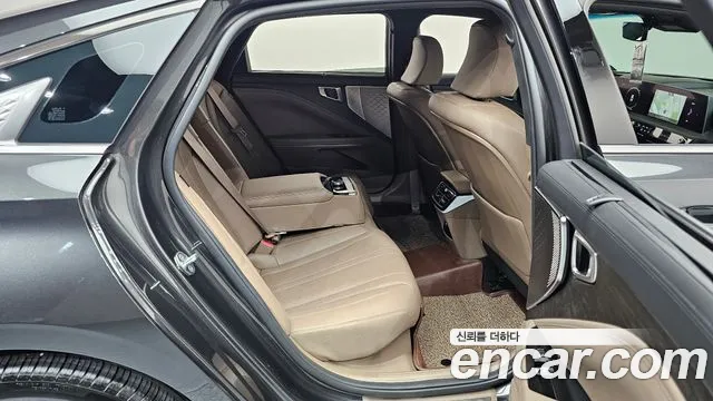 Kia K8 Hybrid — Фото автомобиля 17
