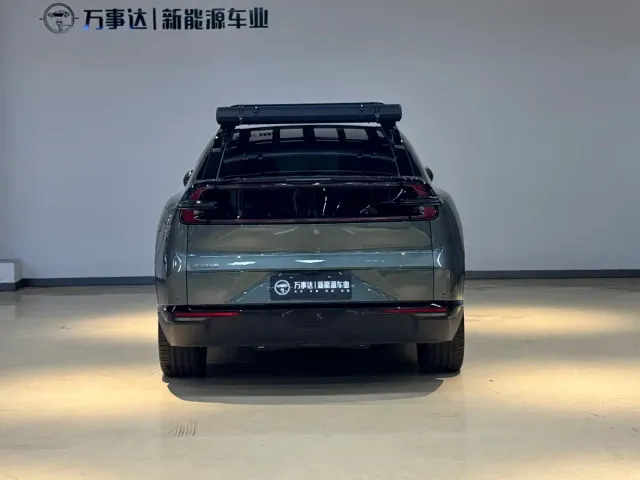 Changan Qiyuan E07 — Фото автомобиля 4
