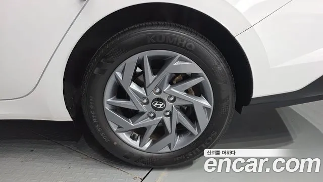 Hyundai Avante CN7 — Фото автомобиля 20