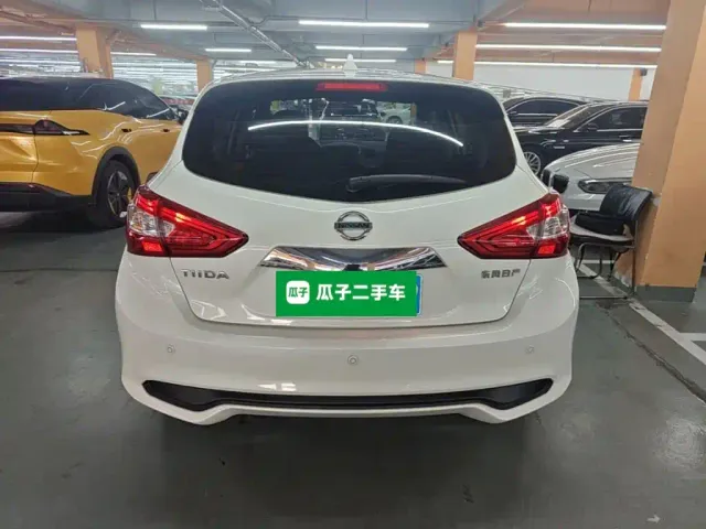 Nissan Tiida — Фото автомобиля 5