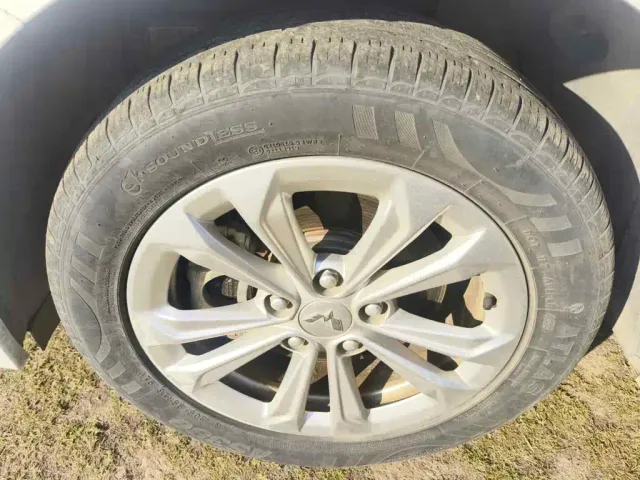 Wuling Jiachen — Фото автомобиля 7