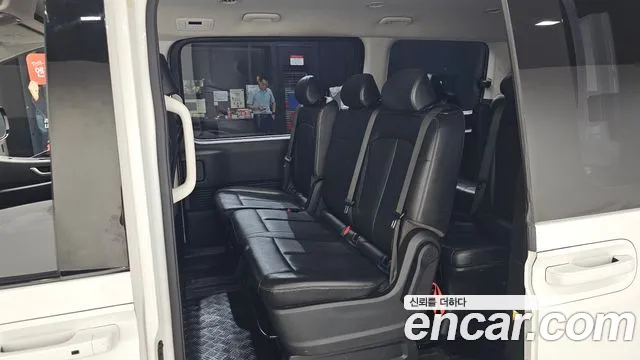 Hyundai Staria Staria Tourer 11 мест — Фото автомобиля 9