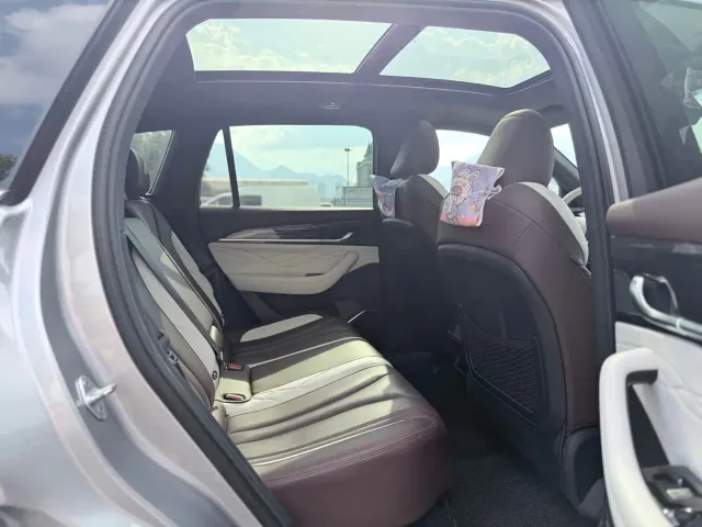 Geely Xingyue L — Фото автомобиля 12