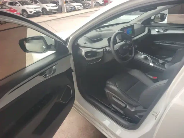 Geely Geometry A — Фото автомобиля 15