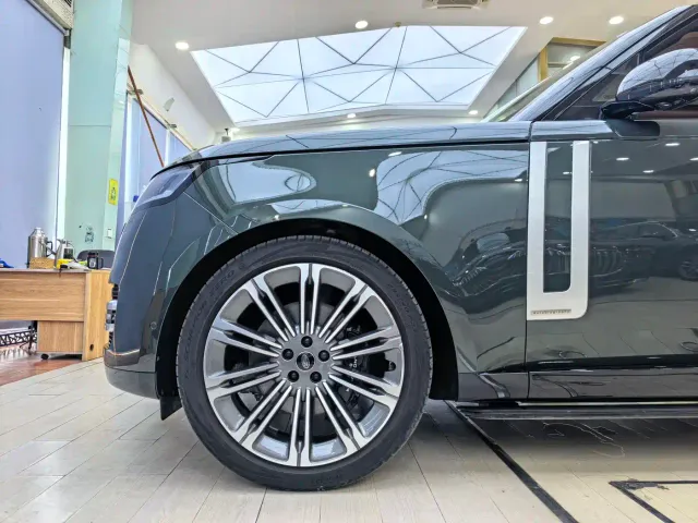 Land Rover Range Rover — Фото автомобиля 18