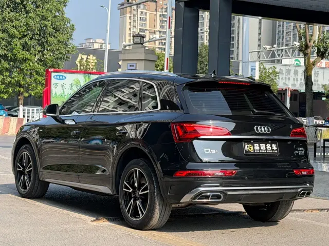 Audi Q5L — Фото автомобиля 7