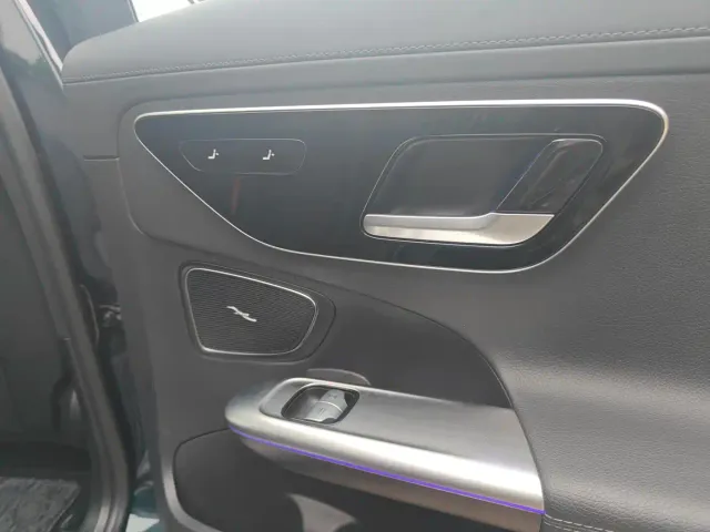 Mercedes-Benz C-Class — Фото автомобиля 15