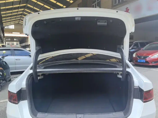 BYD Qin PLUS — Фото автомобиля 18