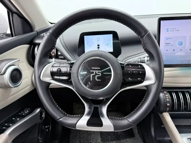 BYD Yuan PLUS — Фото автомобиля 5