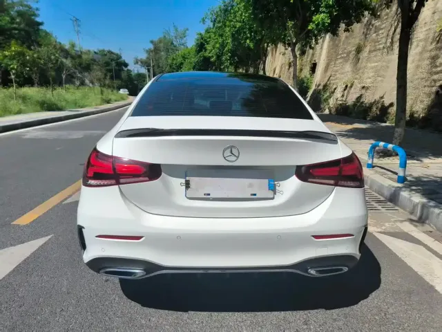 Mercedes-Benz A-Class — Фото автомобиля 10