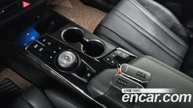 Kia K8 — Фото автомобиля 12