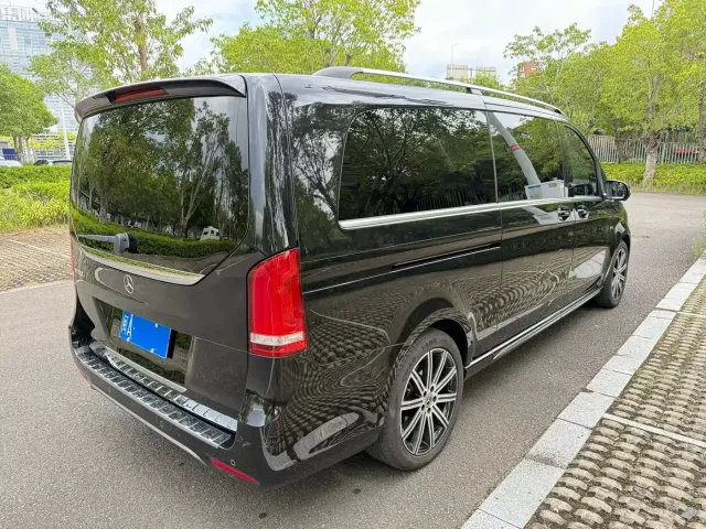 Mercedes-Benz V-Class — Фото автомобиля 4