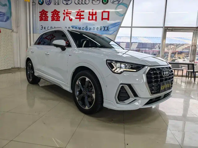 Audi Q3 — Фото автомобиля 3