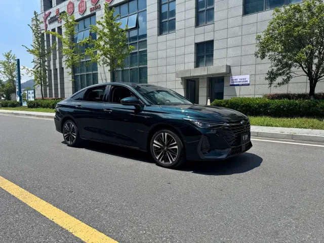 Chery Arrizo 8 — Фото автомобиля 4