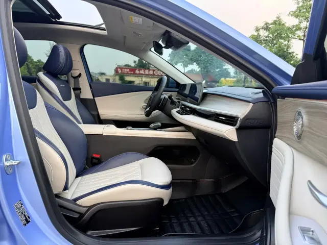 Chery Arrizo 8 — Фото автомобиля 10