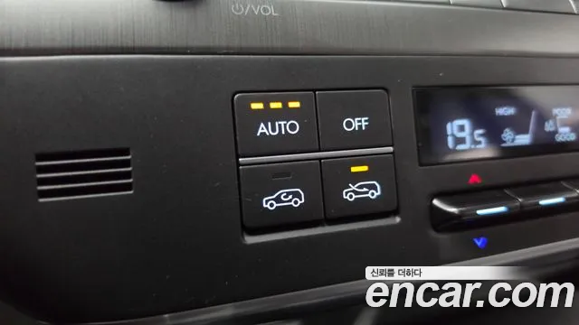 Hyundai Kona — Фото автомобиля 24