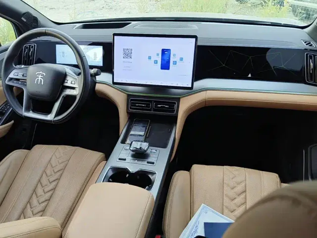 BYD Song L DM-i 2024 160km Excellence — Фото автомобиля 11