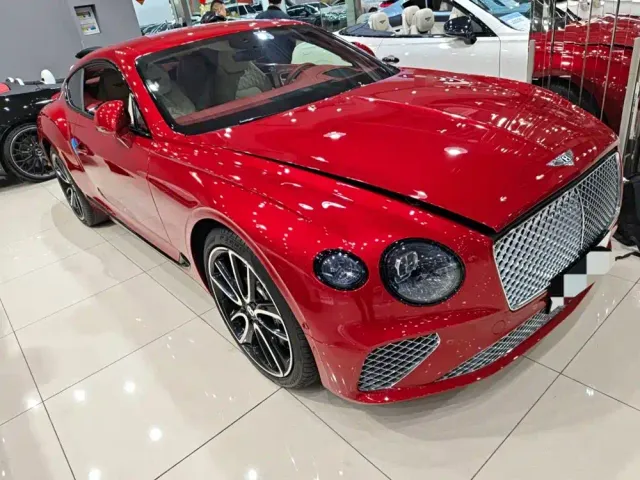 Bentley Continental — Фото автомобиля 3